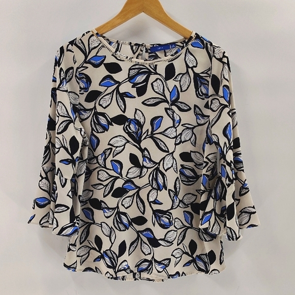 Apt 9 Pullover Blouse Size Medium Floral Blue Black Print Ruffle Sleeve - Picture 1 of 8